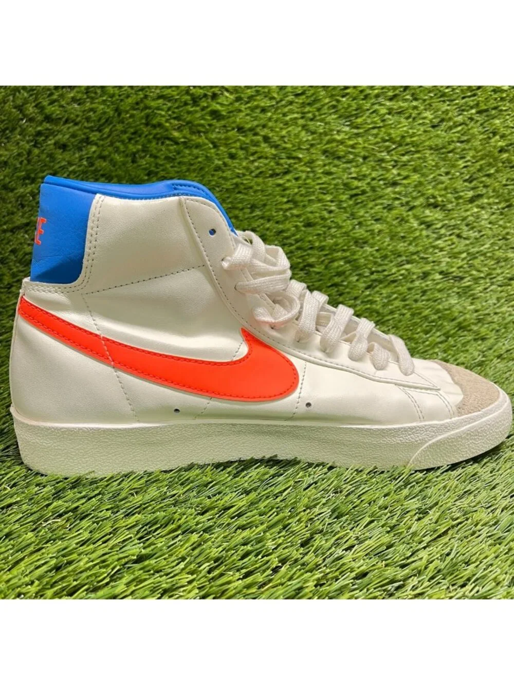 Nike Blazer Mid '77 Sail Total Orange Womens Size 9.5 Athletic Shoes Sneakers